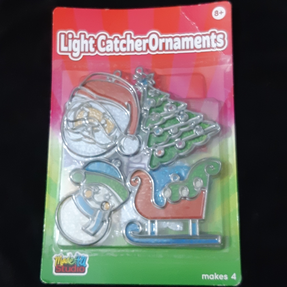 Christmas light catcher ornaments kit